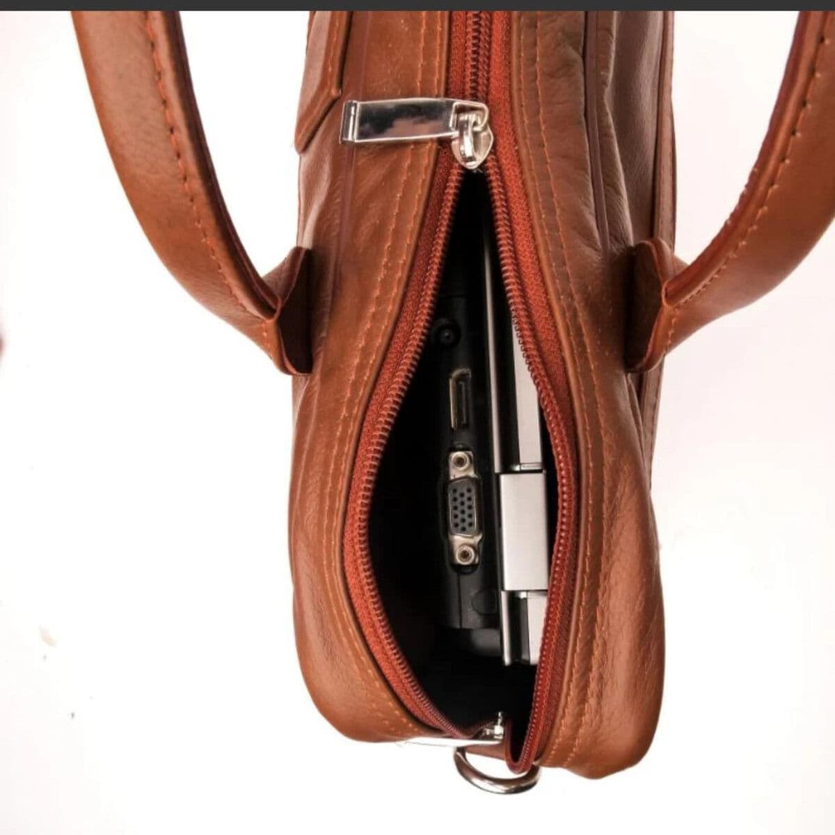 The Churchill Leather Bag — view 4
