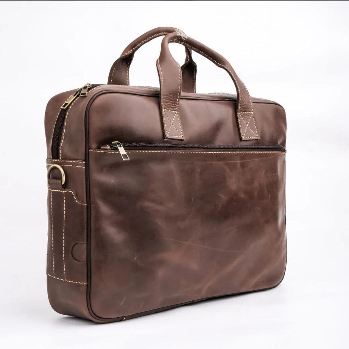 The Cognac Classic Leather Bag — view 8